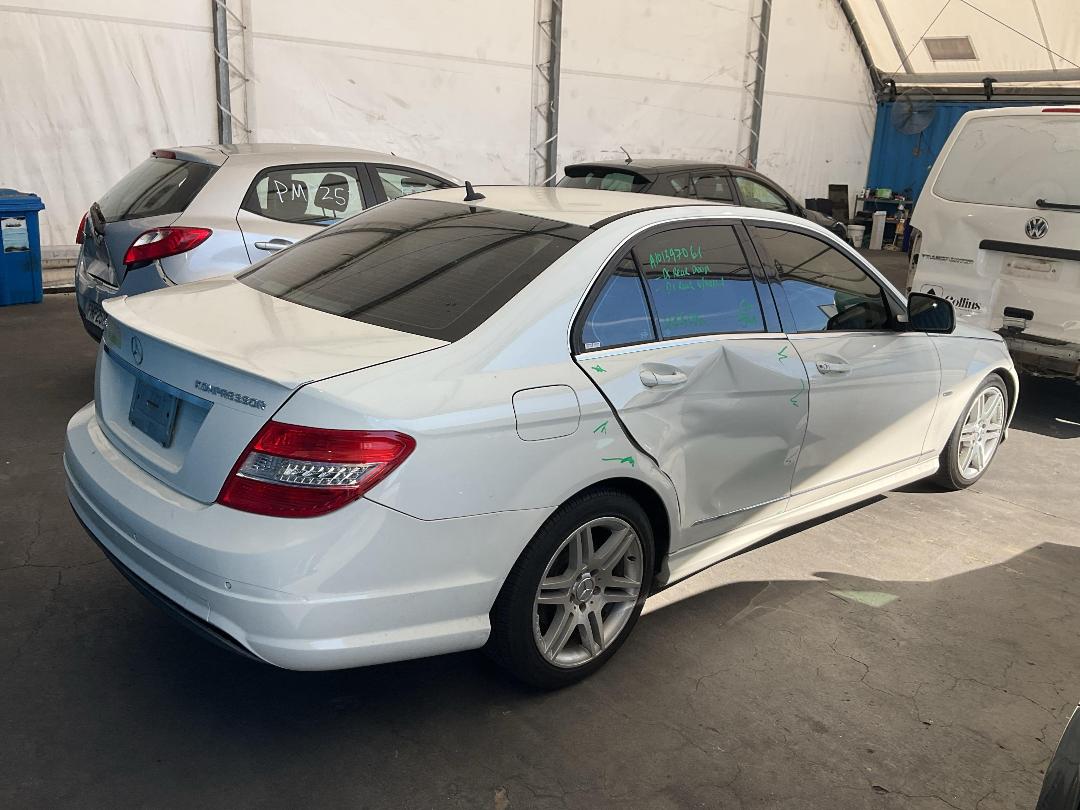 Photo '13' of Mercedes-Benz C200