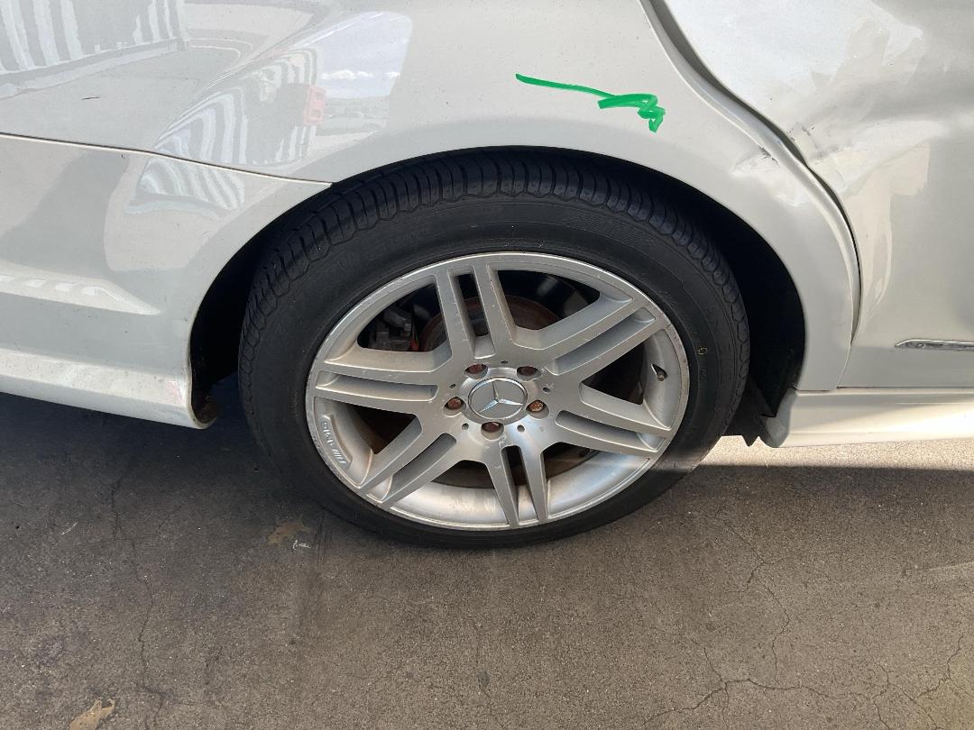 Photo '14' of Mercedes-Benz C200