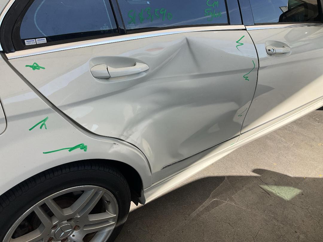 Photo '15' of Mercedes-Benz C200