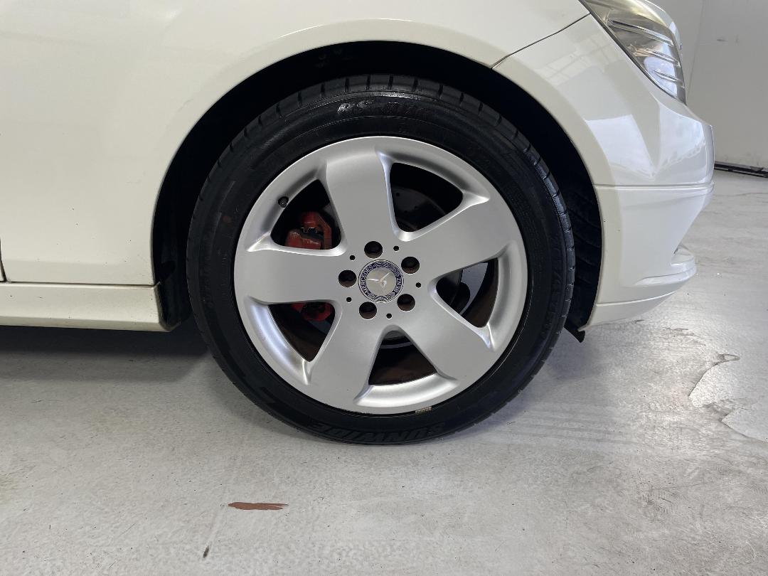 Photo '9' of Mercedes-Benz C200