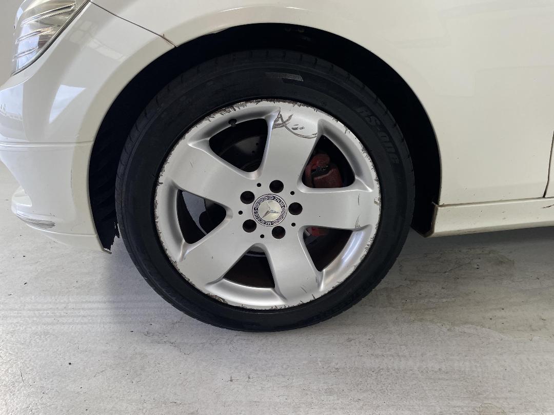 Photo '10' of Mercedes-Benz C200