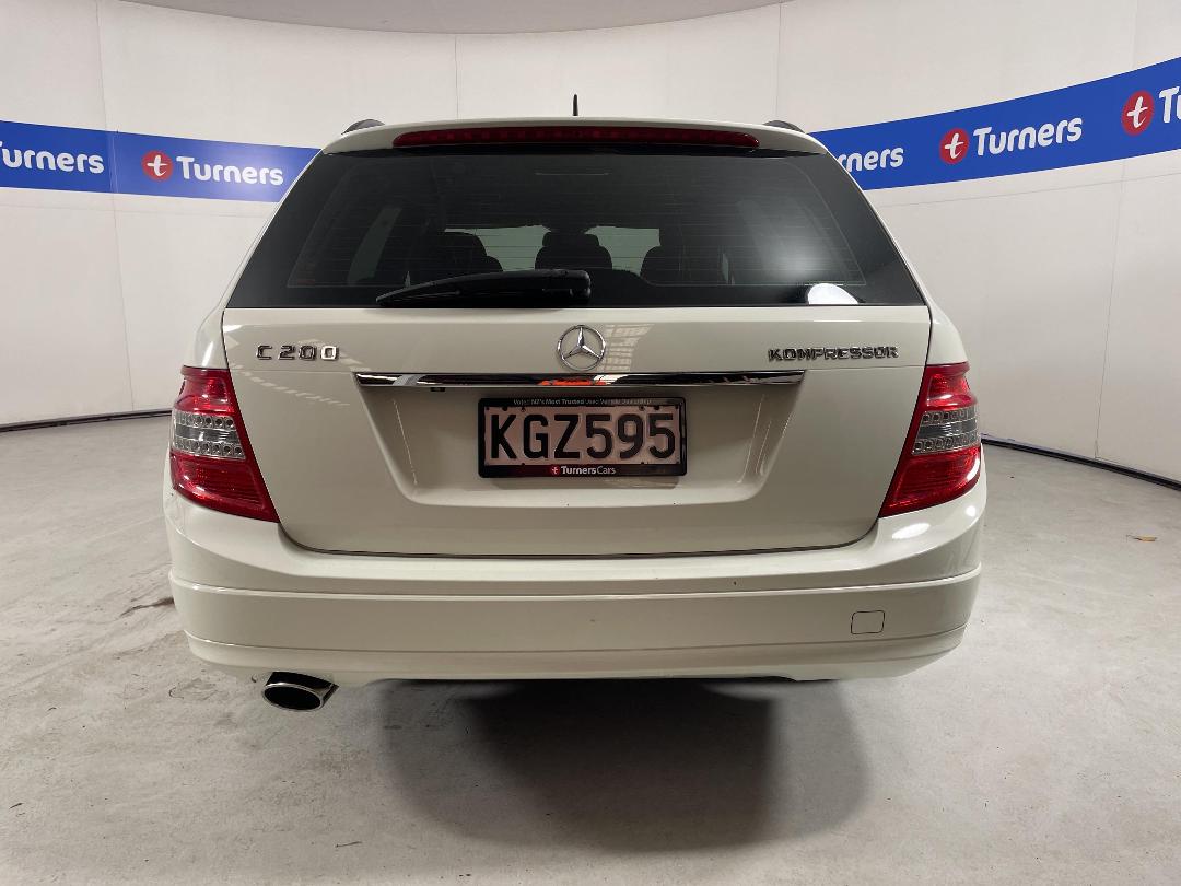 Photo '6' of Mercedes-Benz C200