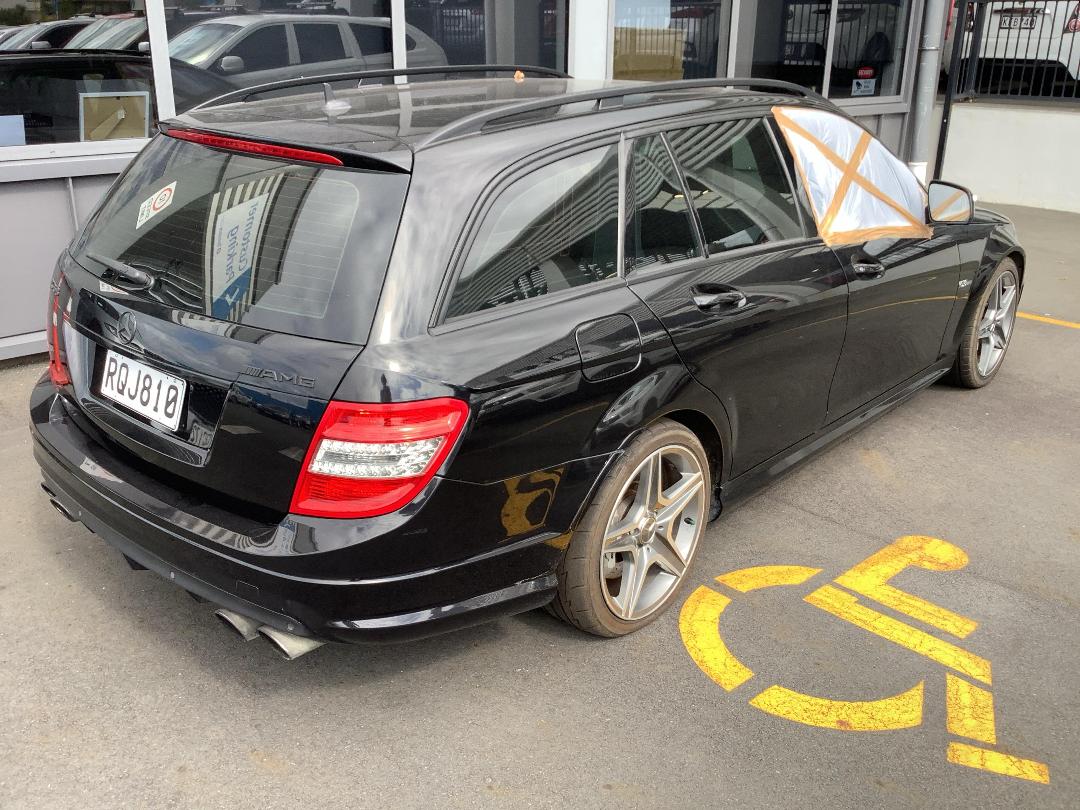 Photo '7' of Mercedes-Benz C63 AMG