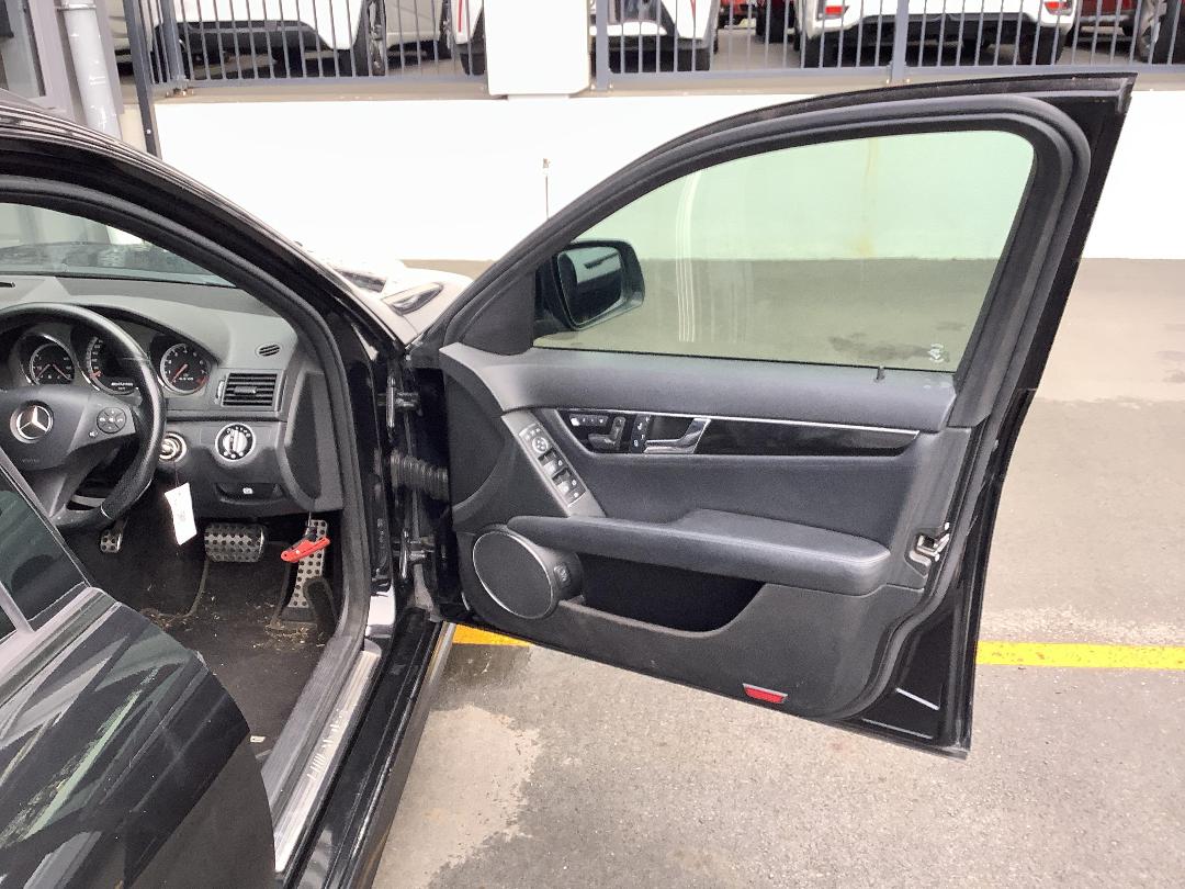 Photo '13' of Mercedes-Benz C63 AMG