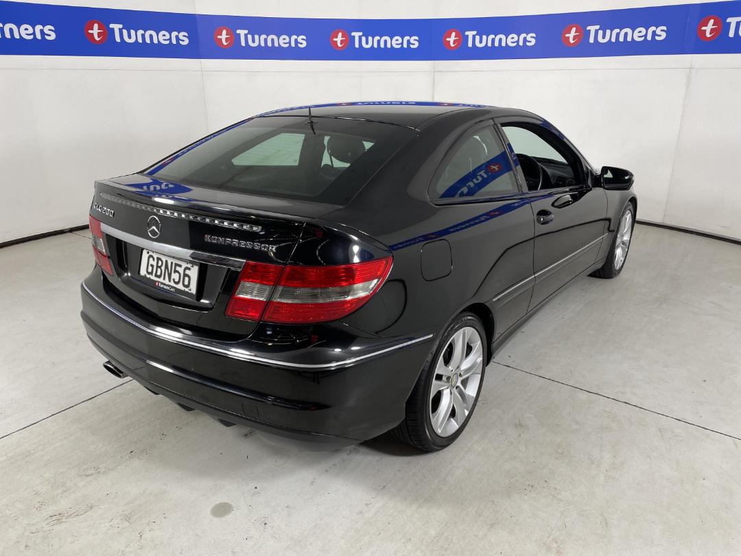 Photo '7' of Mercedes-Benz CLC-Class Photo '7' of Mercedes-Benz CLC-Class