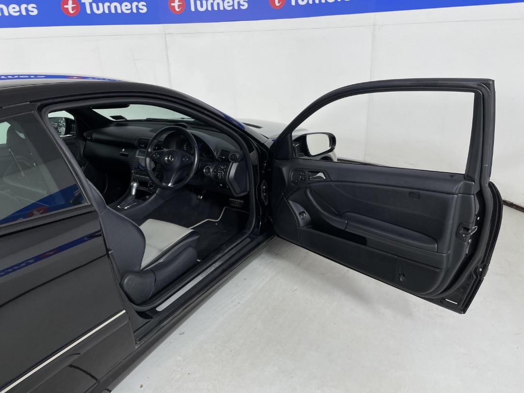 Photo '15' of Mercedes-Benz CLC-Class Photo '15' of Mercedes-Benz CLC-Class