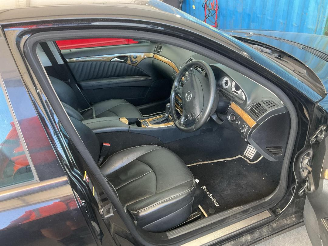 Photo '19' of Mercedes-Benz E-Class E320 CDI Avantgarde Photo '19' of Mercedes-Benz E-Class E320 CDI Avantgarde