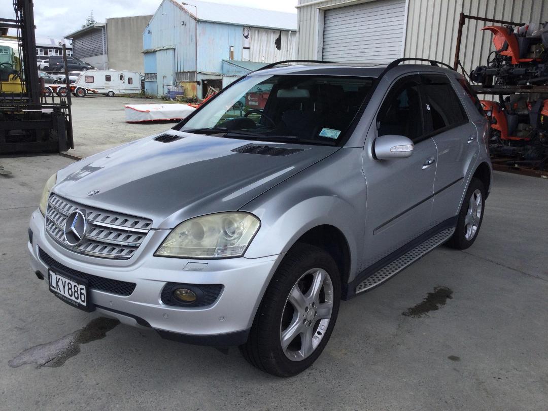 Photo '3' of Mercedes-Benz Ml350 Photo '3' of Mercedes-Benz Ml350