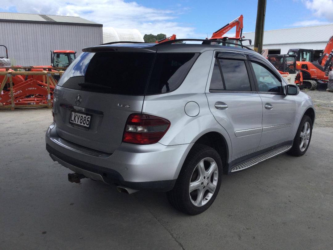 Photo '7' of Mercedes-Benz Ml350 Photo '7' of Mercedes-Benz Ml350