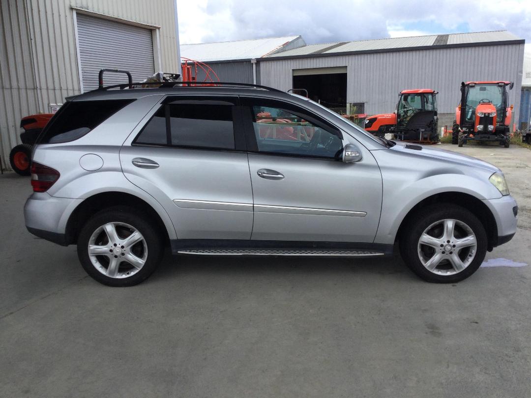 Photo '8' of Mercedes-Benz Ml350 Photo '8' of Mercedes-Benz Ml350