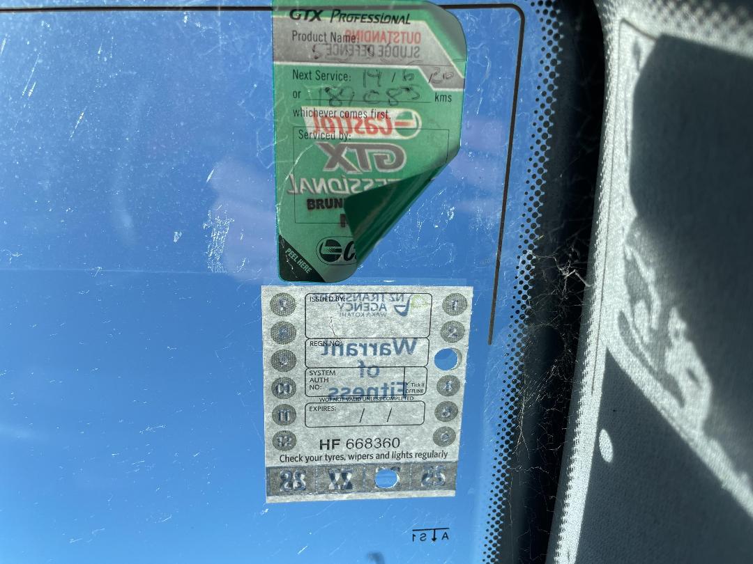 Photo '20' of Mercedes-Benz V350 Photo '20' of Mercedes-Benz V350