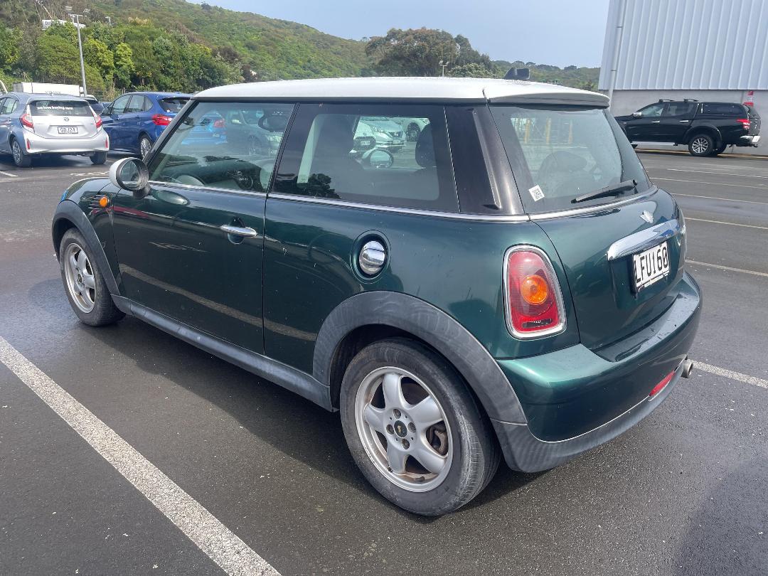 Photo '4' of Mini Cooper Photo '4' of Mini Cooper