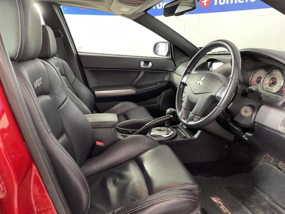 Photo '16' of Mitsubishi 380