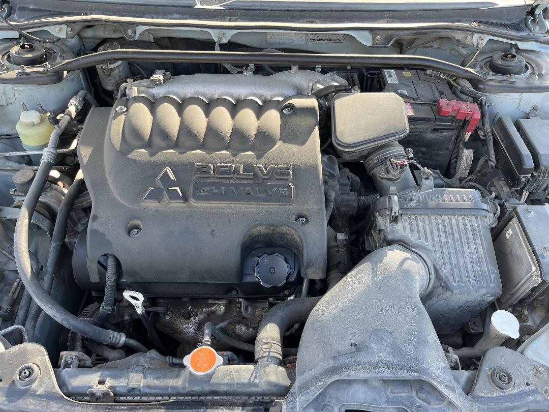 Photo '11' of Mitsubishi 380 Platinum