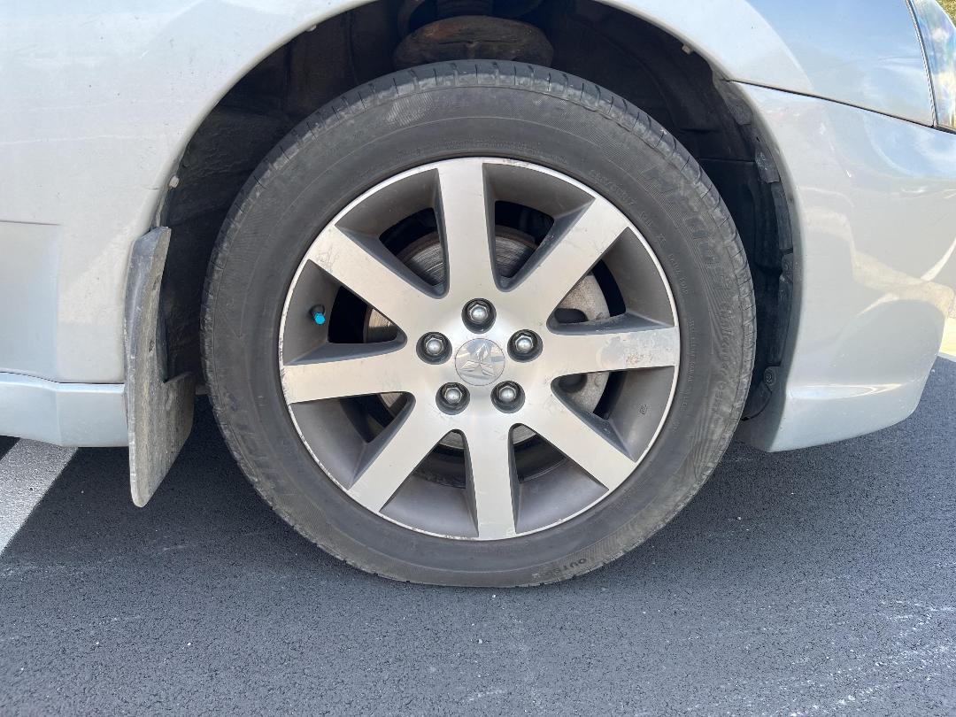 Photo '7' of Mitsubishi 380 Platinum