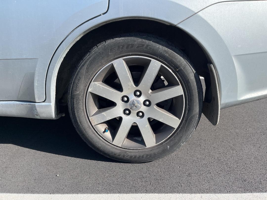 Photo '9' of Mitsubishi 380 Platinum