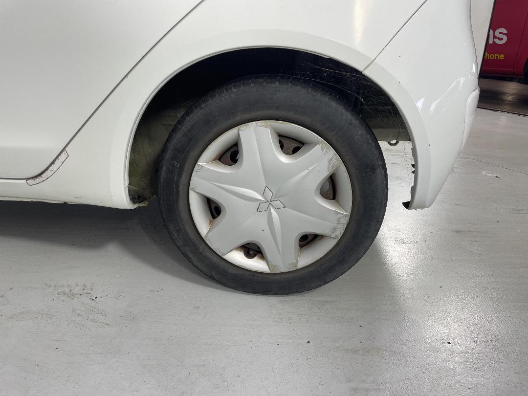 Photo '9' of Mitsubishi Colt LS