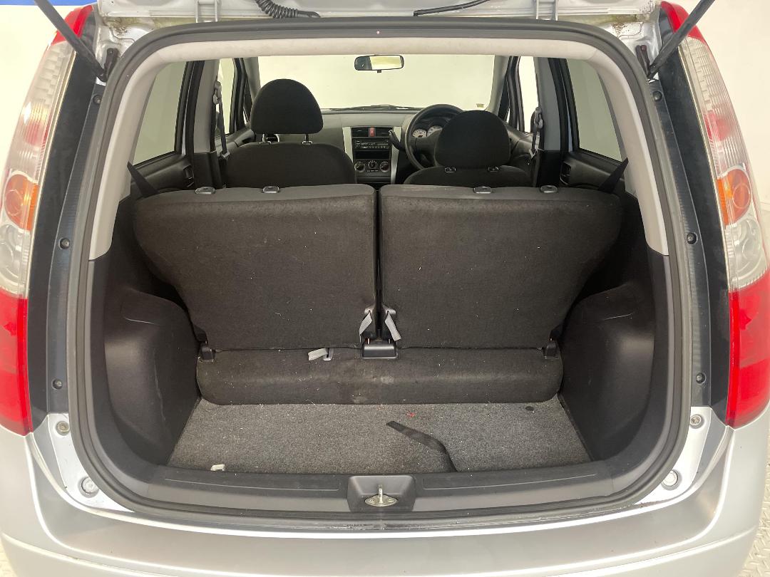 Photo '14' of Mitsubishi Colt Photo '14' of Mitsubishi Colt