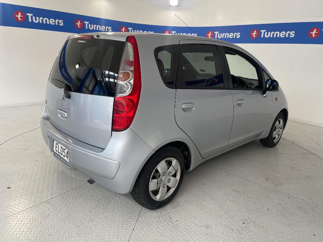 Photo '7' of Mitsubishi Colt Photo '7' of Mitsubishi Colt