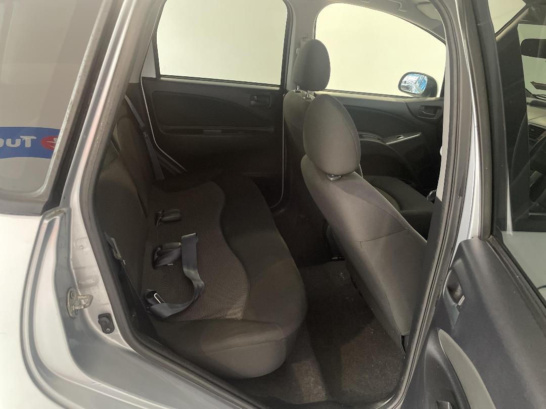 Photo '20' of Mitsubishi Colt Photo '20' of Mitsubishi Colt