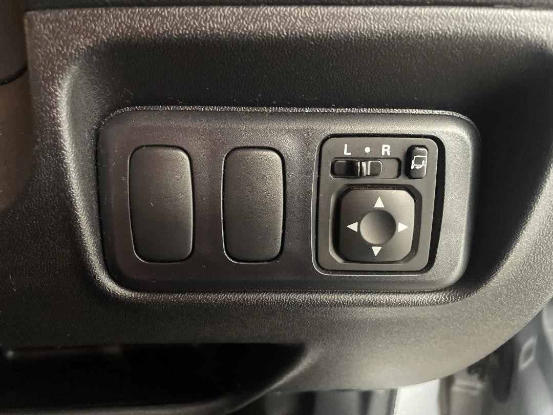 Photo '24' of Mitsubishi Colt Photo '24' of Mitsubishi Colt