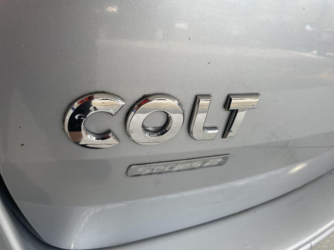 Photo '31' of Mitsubishi Colt Photo '31' of Mitsubishi Colt