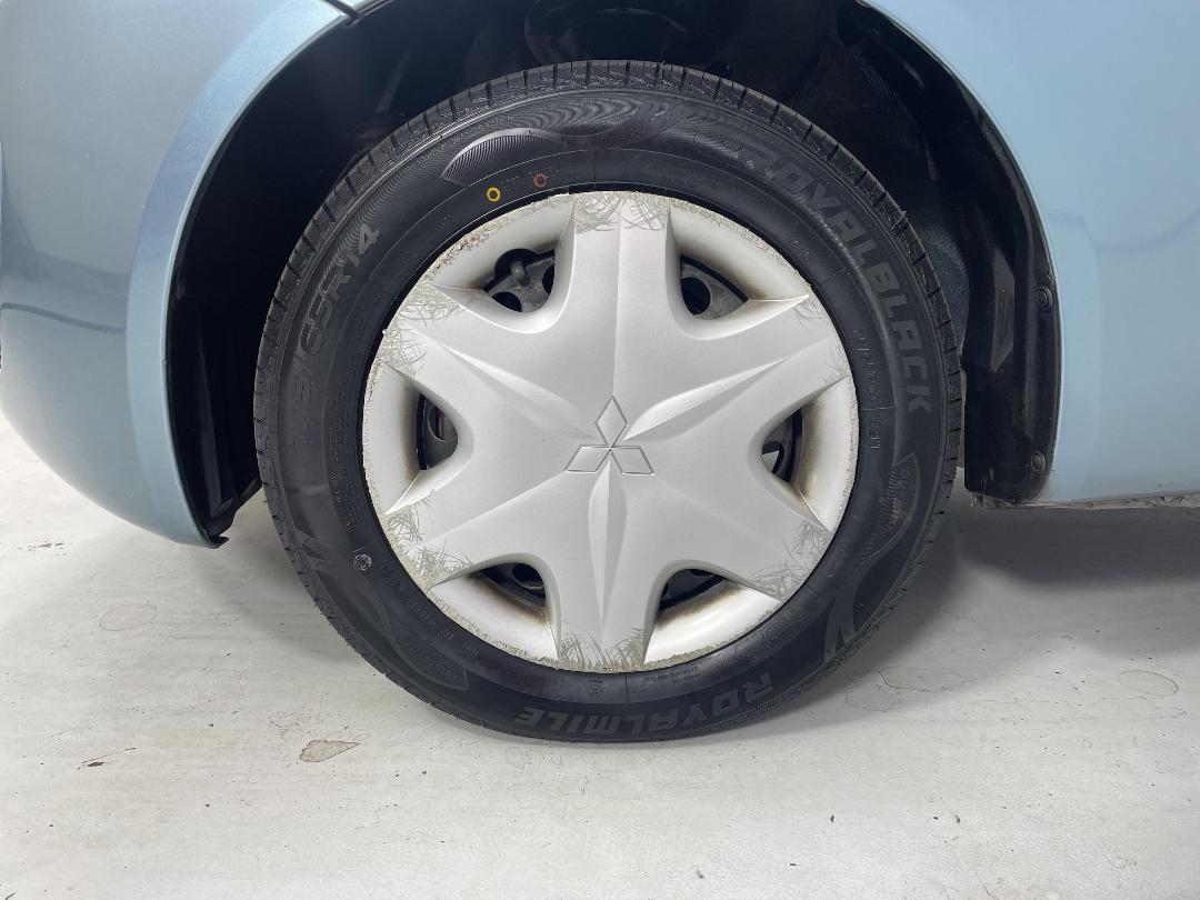 Photo '10' of Mitsubishi Colt