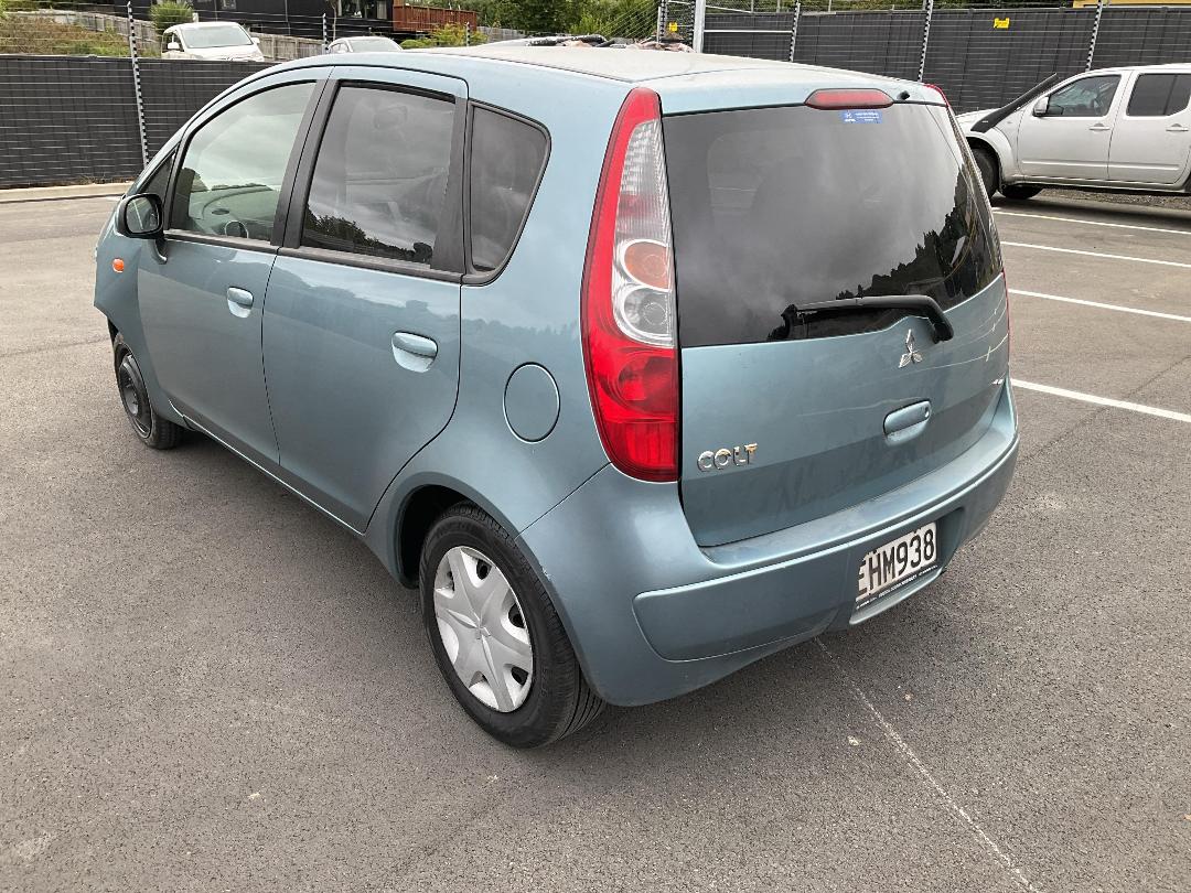 Photo '3' of Mitsubishi Colt LS