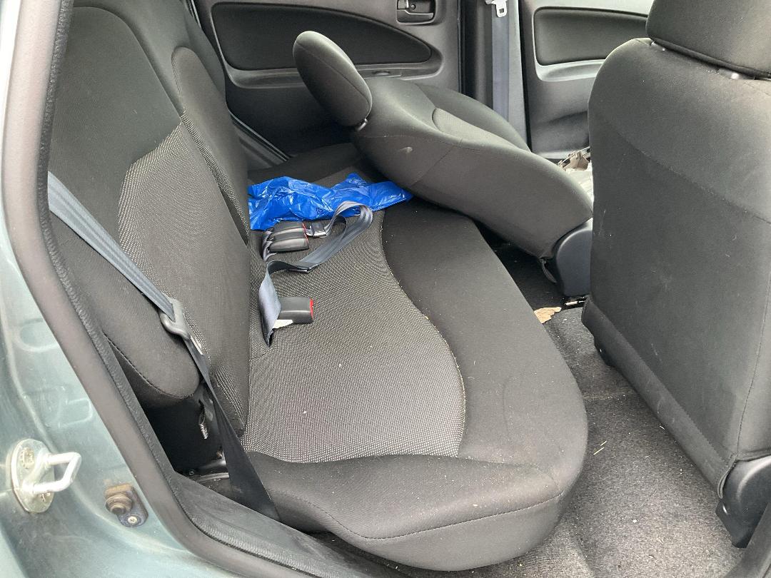 Photo '12' of Mitsubishi Colt LS