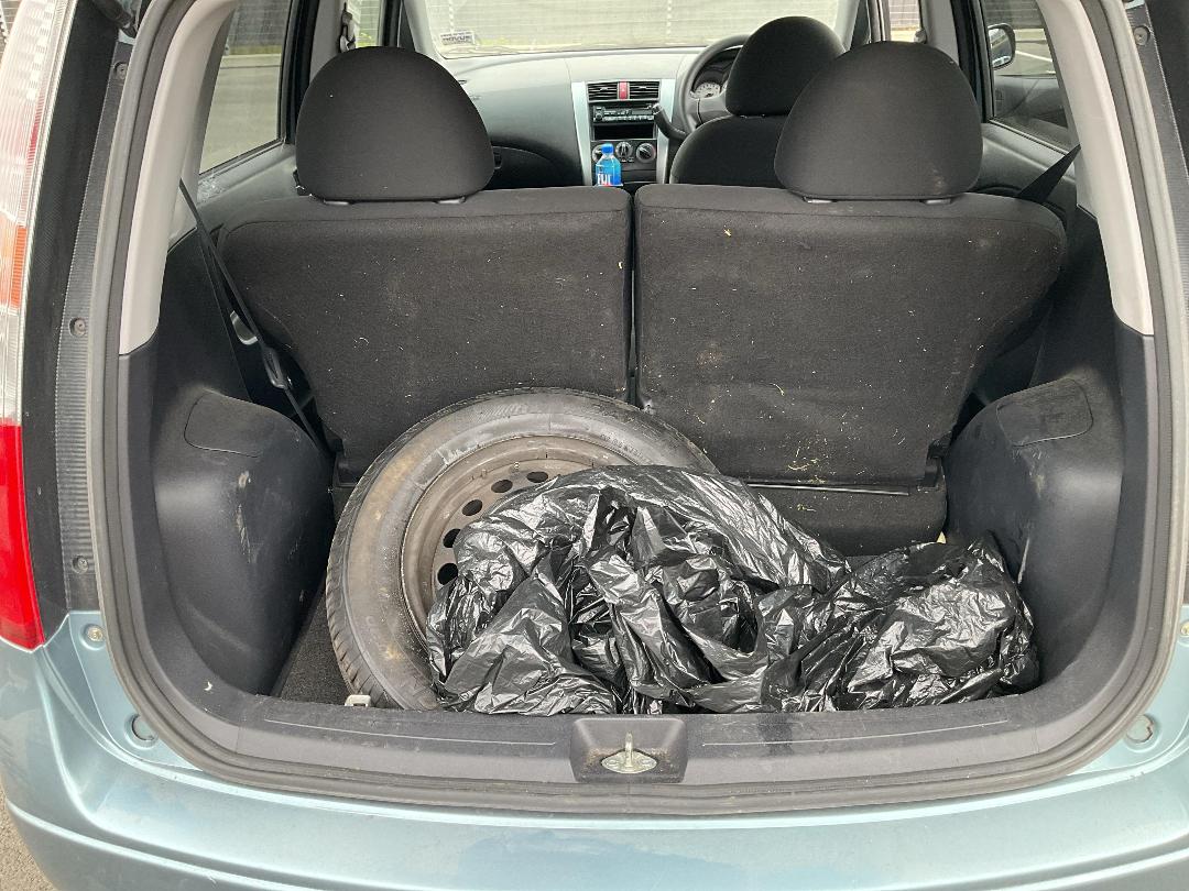 Photo '13' of Mitsubishi Colt LS