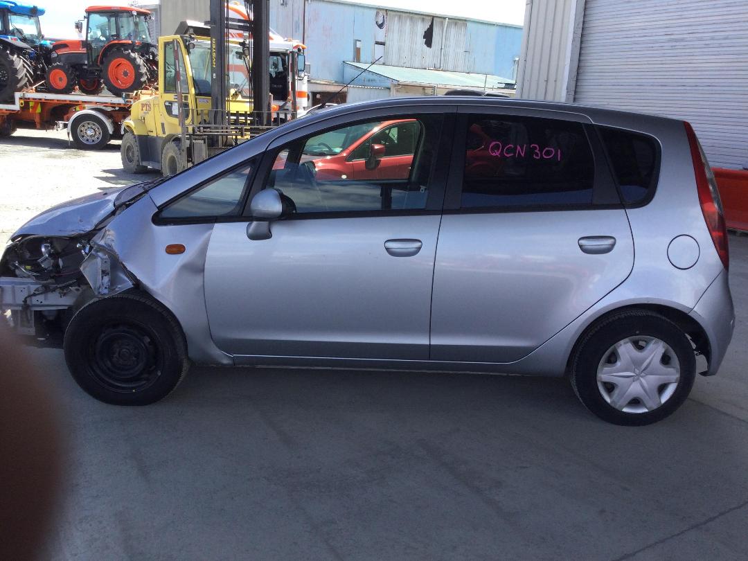 Photo '4' of Mitsubishi Colt LS Photo '4' of Mitsubishi Colt LS