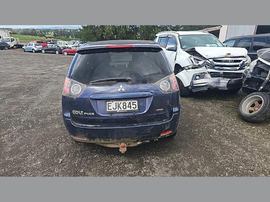 Photo '5' of Mitsubishi Colt Plus LS Photo '5' of Mitsubishi Colt Plus LS