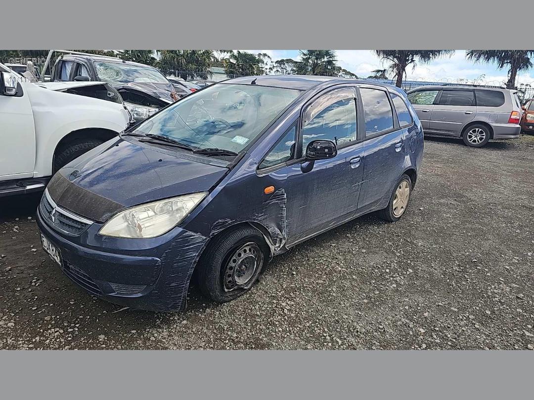 Photo '16' of Mitsubishi Colt Plus LS Photo '16' of Mitsubishi Colt Plus LS