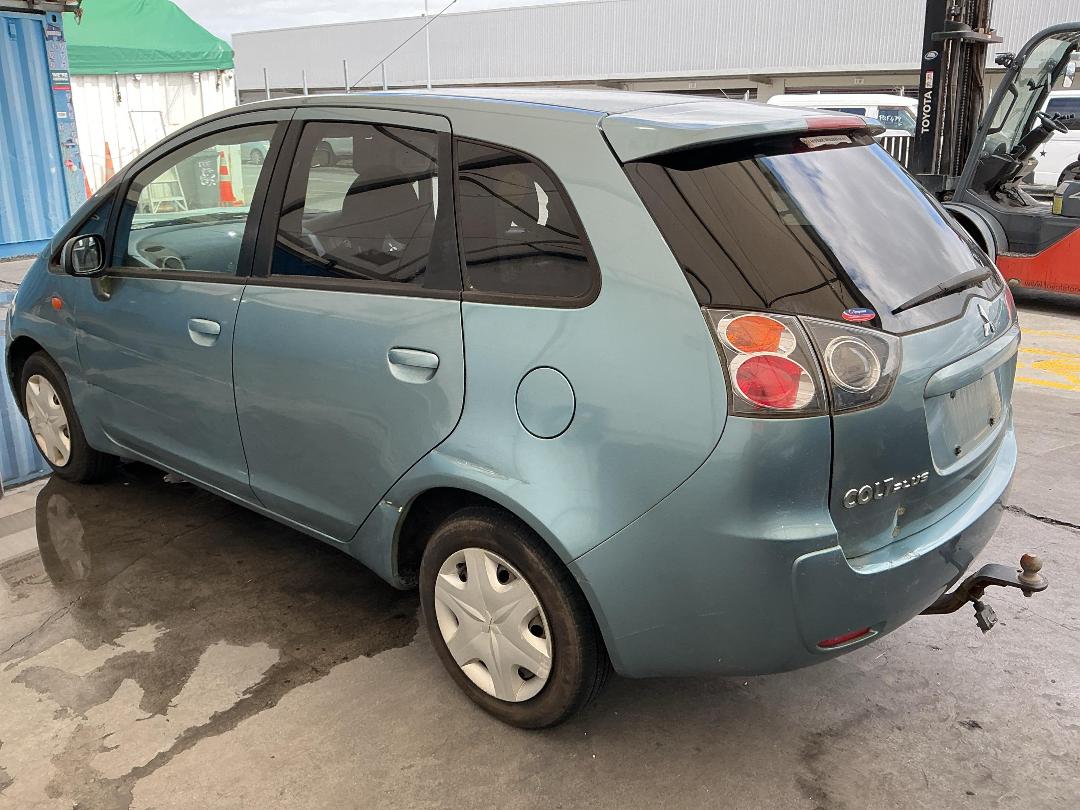 Photo '4' of Mitsubishi Colt Plus LS Photo '4' of Mitsubishi Colt Plus LS