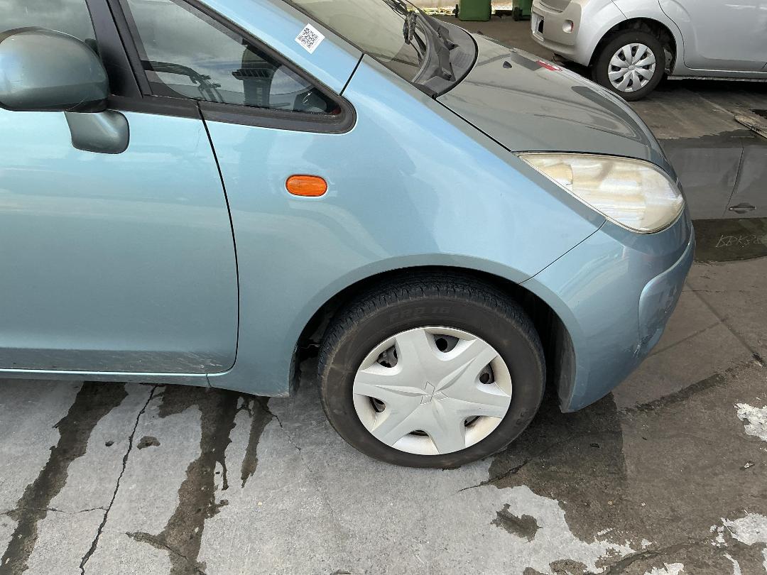 Photo '20' of Mitsubishi Colt Plus LS Photo '20' of Mitsubishi Colt Plus LS