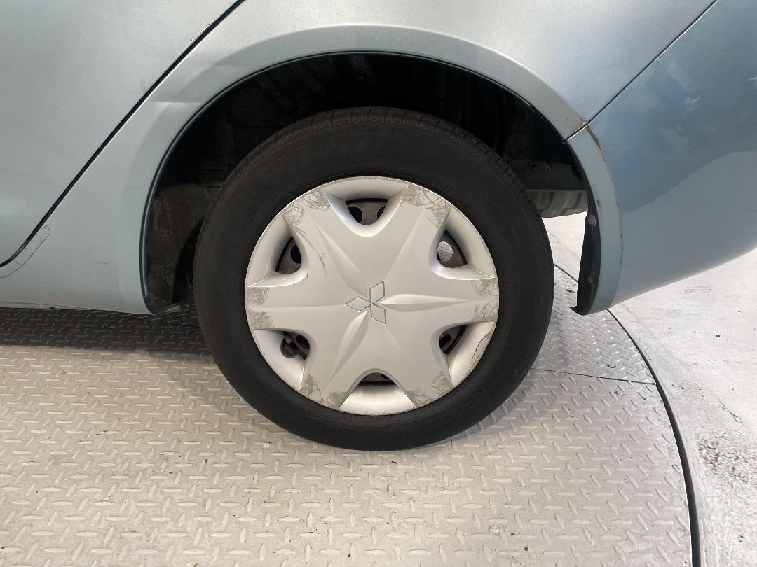 Photo '11' of Mitsubishi Colt Plus