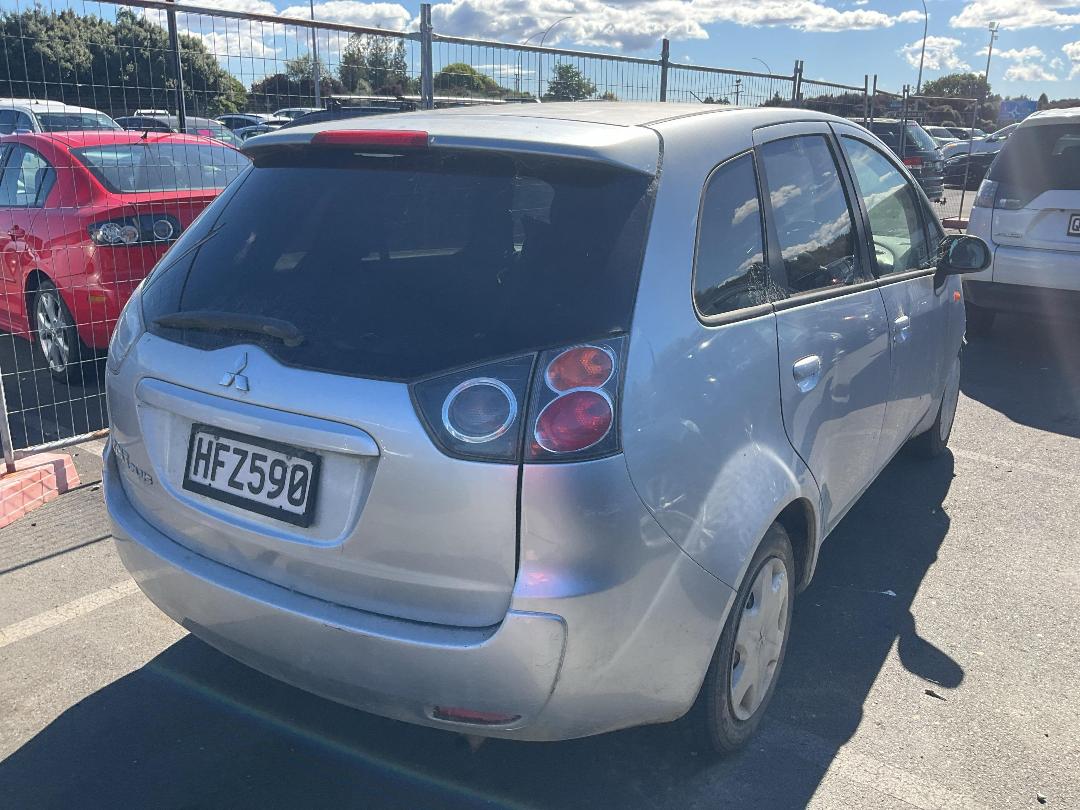 Photo '4' of Mitsubishi Colt Plus LS