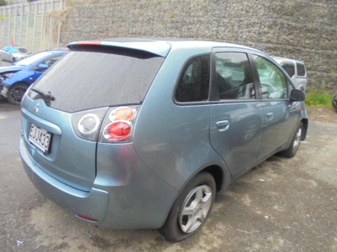 Photo '4' of Mitsubishi Colt Plus LS