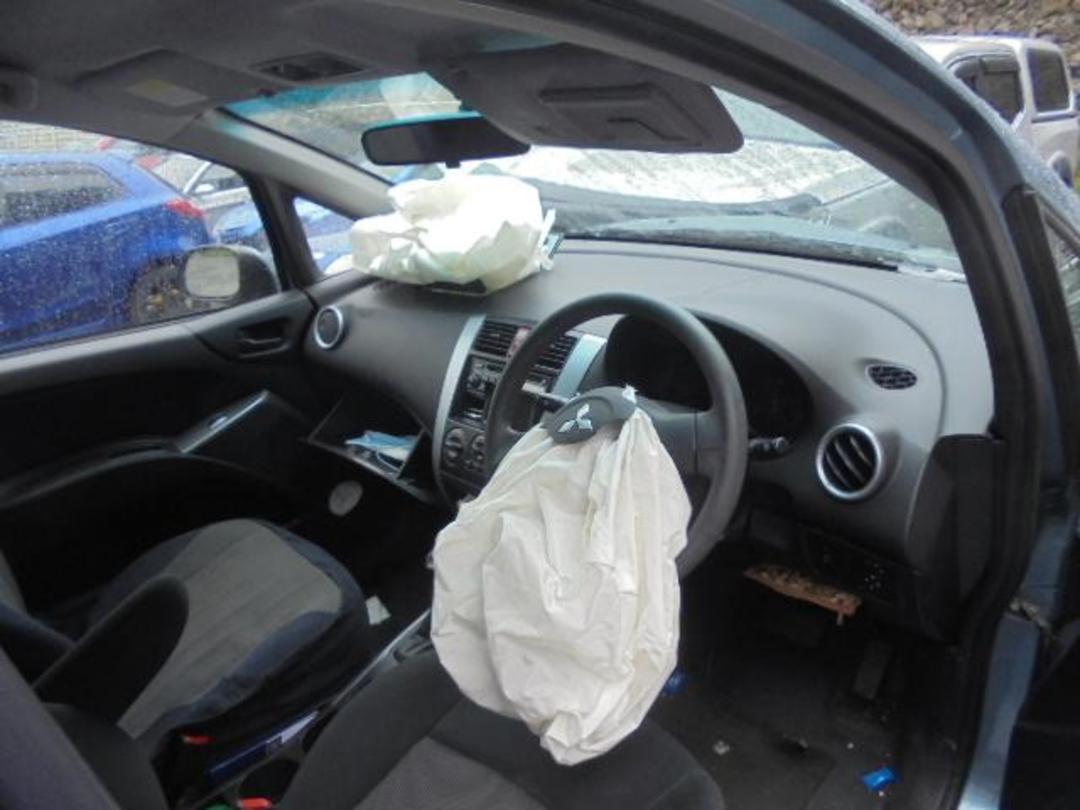 Photo '8' of Mitsubishi Colt Plus LS