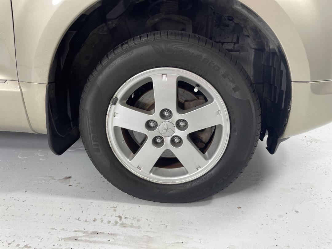 Photo '9' of Mitsubishi Delica