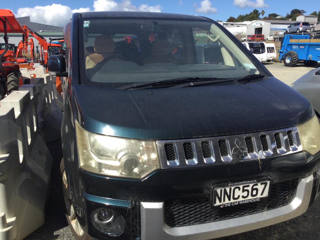 Photo '2' of Mitsubishi Delica Photo '2' of Mitsubishi Delica