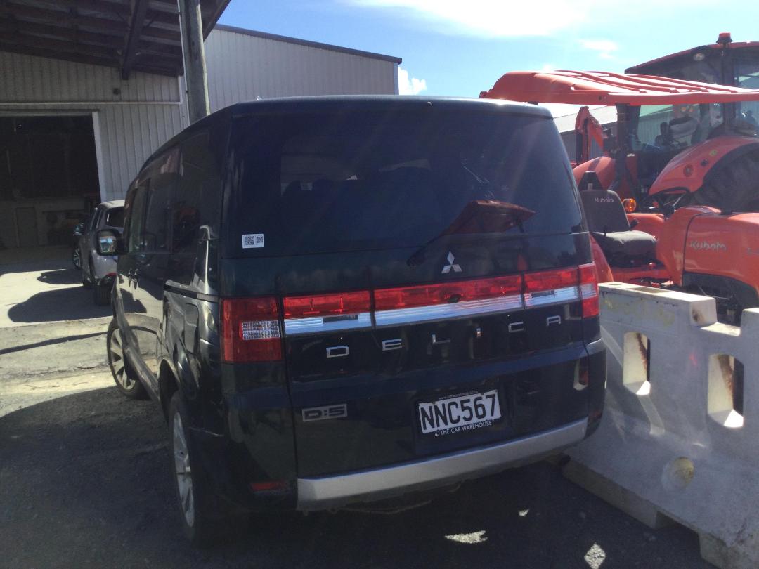 Photo '11' of Mitsubishi Delica Photo '11' of Mitsubishi Delica