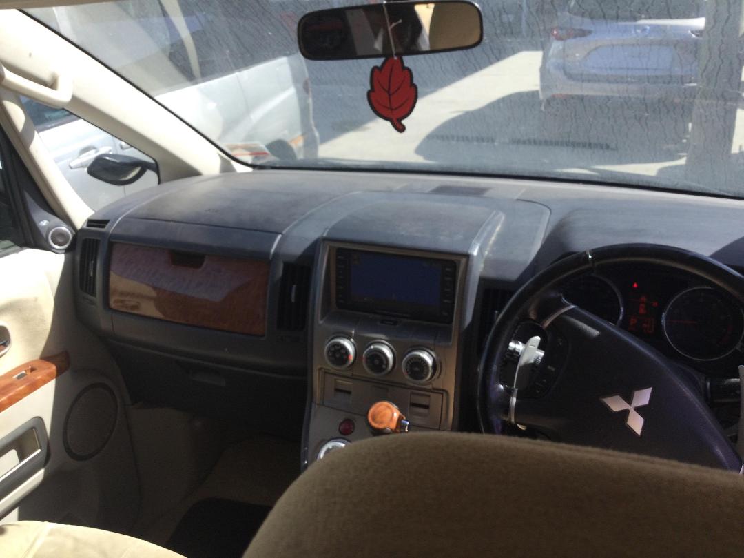 Photo '13' of Mitsubishi Delica Photo '13' of Mitsubishi Delica