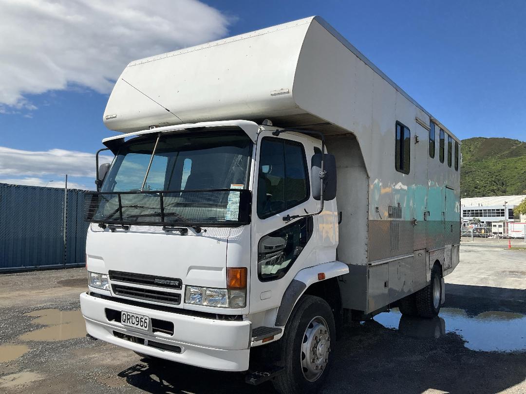 Photo '11' of Mitsubishi Fighter FM250A6 Horse Truck