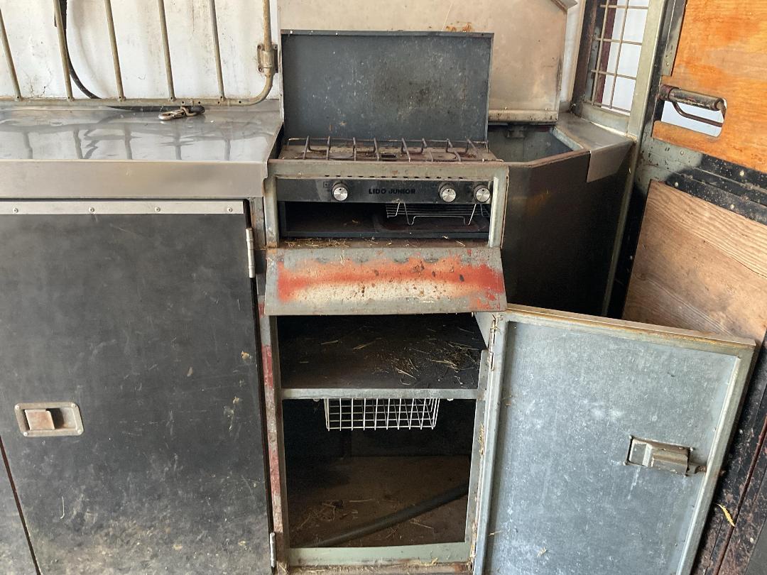 Photo '22' of Mitsubishi Fighter FM250A6 Horse Truck