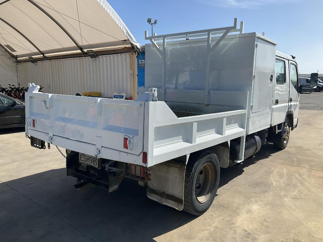 Photo '5' of Mitsubishi Fuso Canter FE150W2 Double Cab - Tipper Photo '5' of Mitsubishi Fuso Canter FE150W2 Double Cab - Tipper