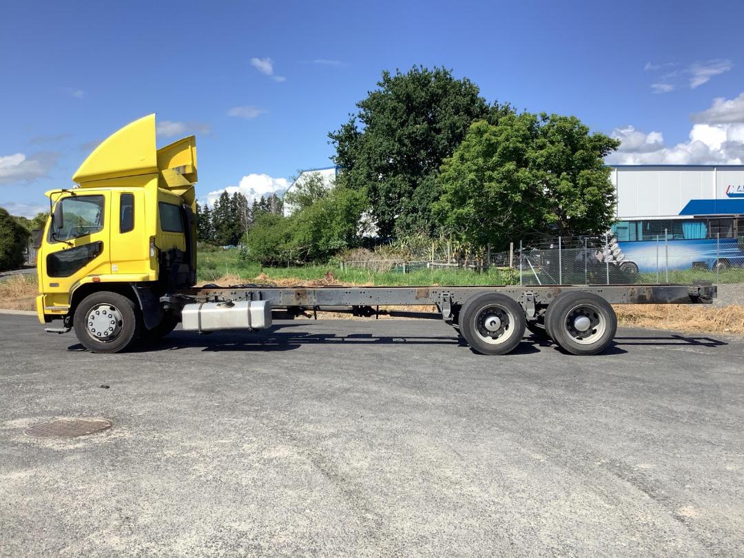 Photo '7' of Mitsubishi Fuso Fighter FU281U8 Cab Chassis Photo '7' of Mitsubishi Fuso Fighter FU281U8 Cab Chassis