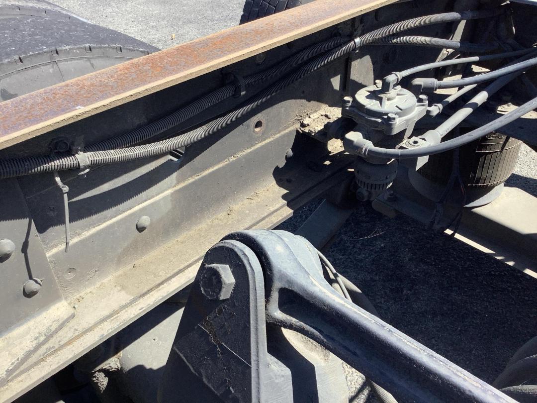 Photo '28' of Mitsubishi Fuso Fighter FU281U8 Cab Chassis Photo '28' of Mitsubishi Fuso Fighter FU281U8 Cab Chassis