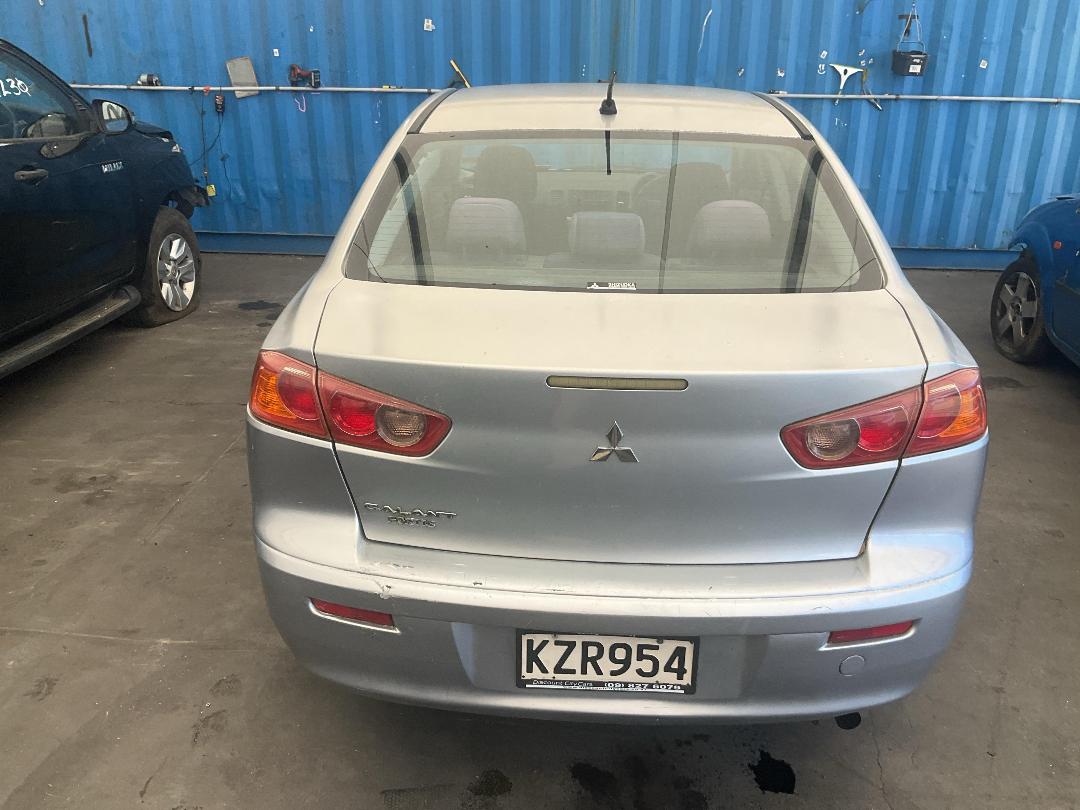 Photo '14' of Mitsubishi Galant Fortis