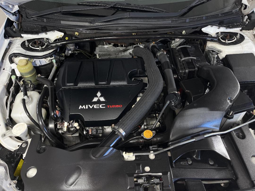 Photo '13' of Mitsubishi Galant